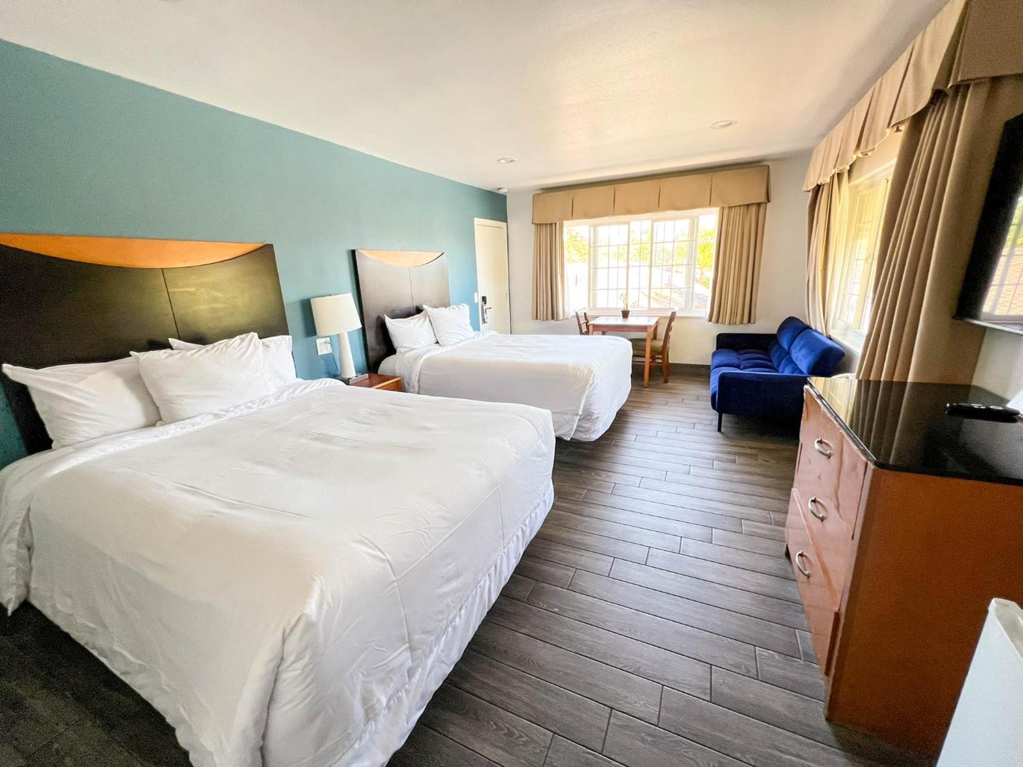 Town And Country Inn Santa Barbara Buitenkant foto