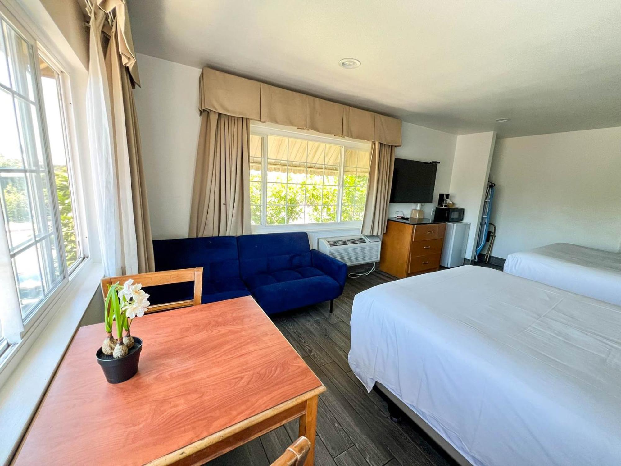 Town And Country Inn Santa Barbara Buitenkant foto