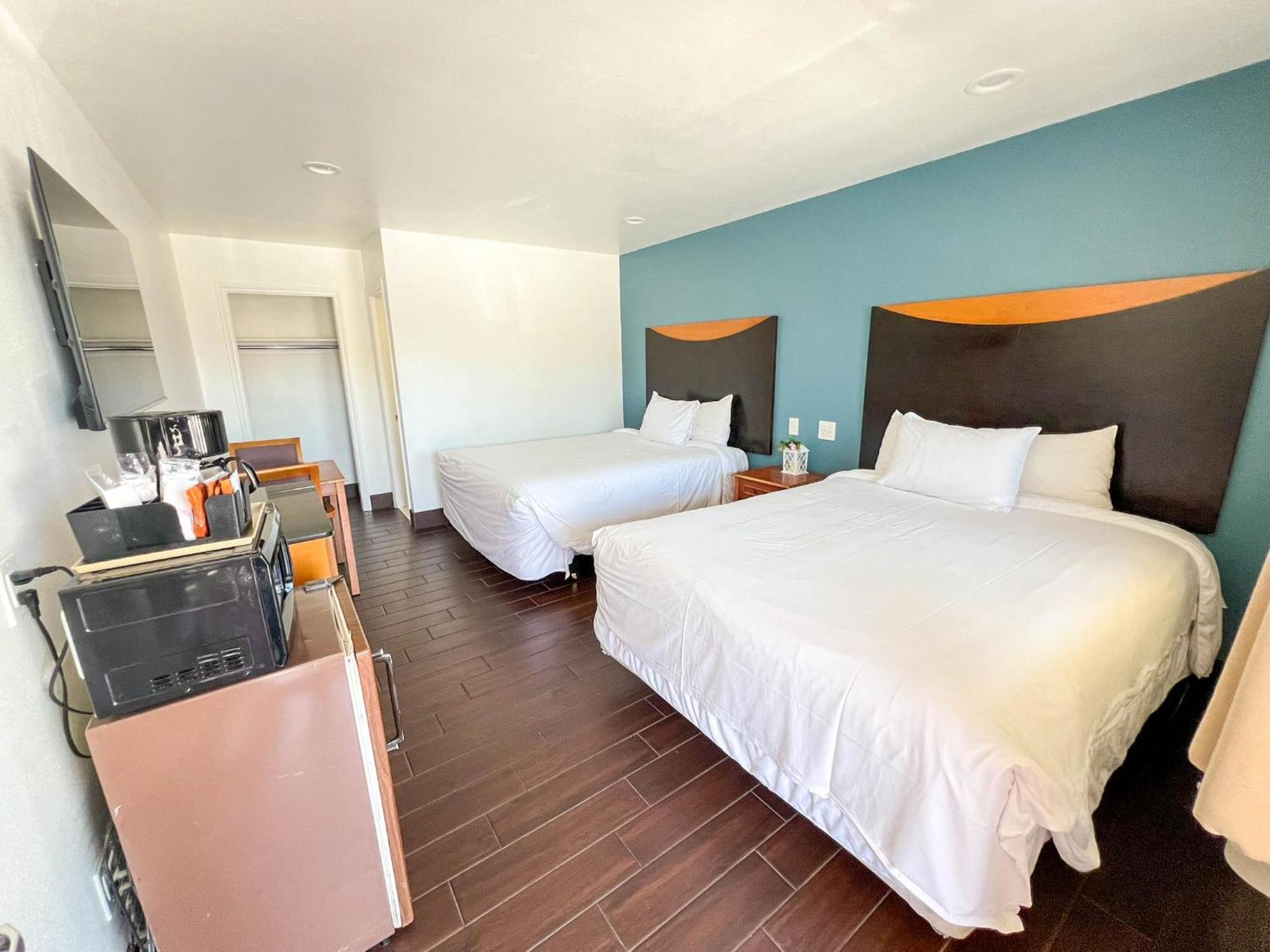 Town And Country Inn Santa Barbara Buitenkant foto