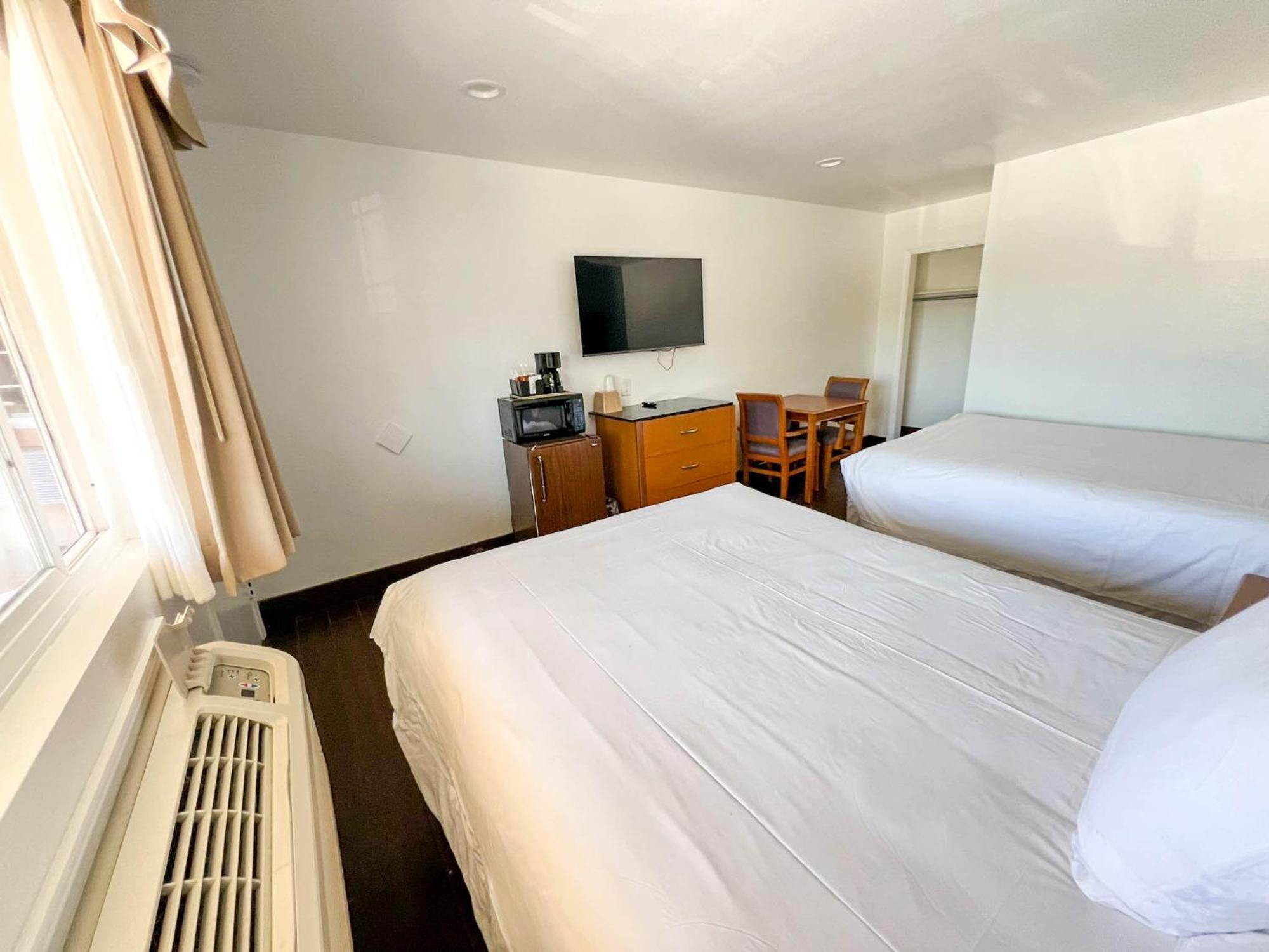 Town And Country Inn Santa Barbara Buitenkant foto