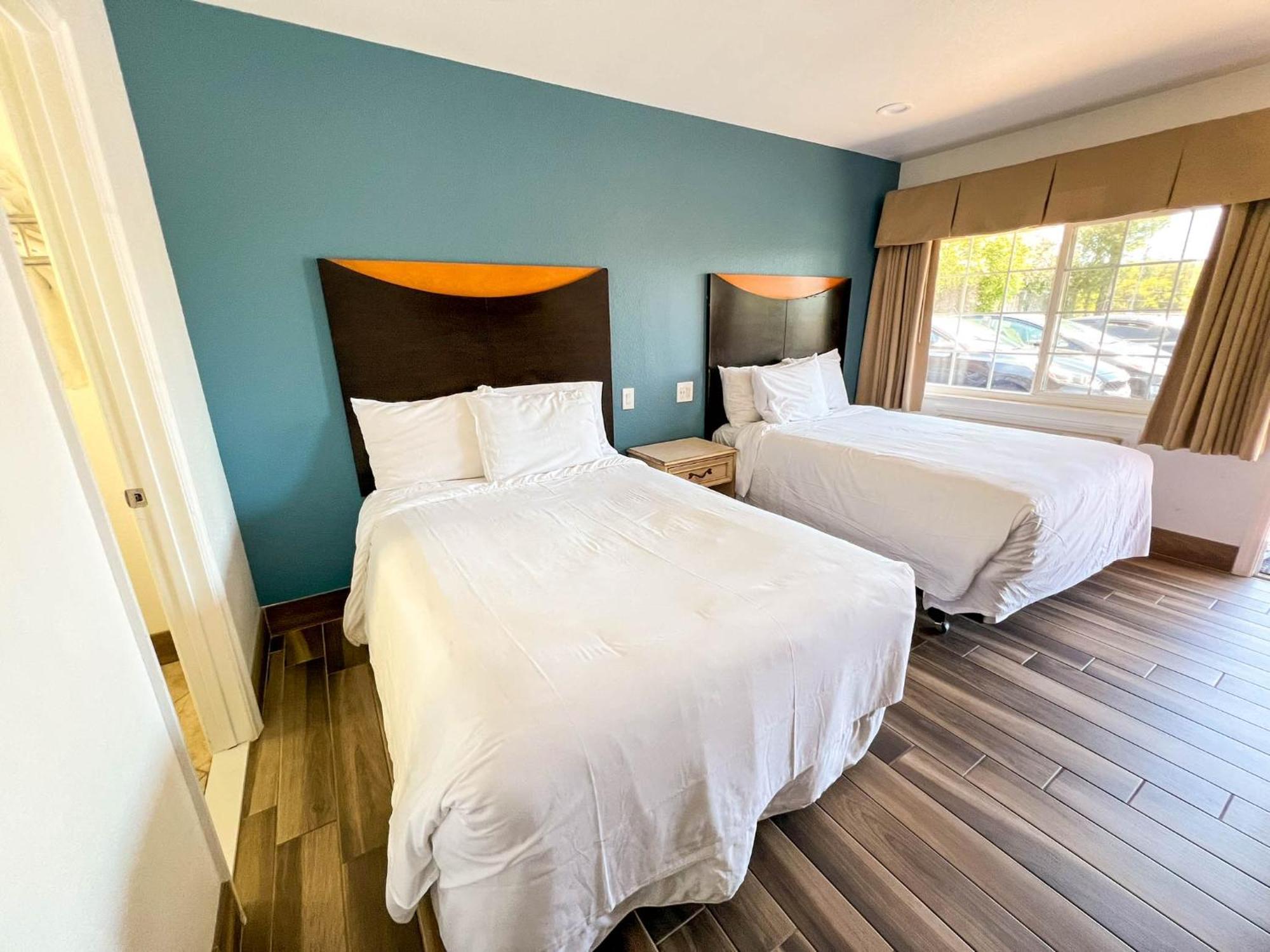 Town And Country Inn Santa Barbara Buitenkant foto