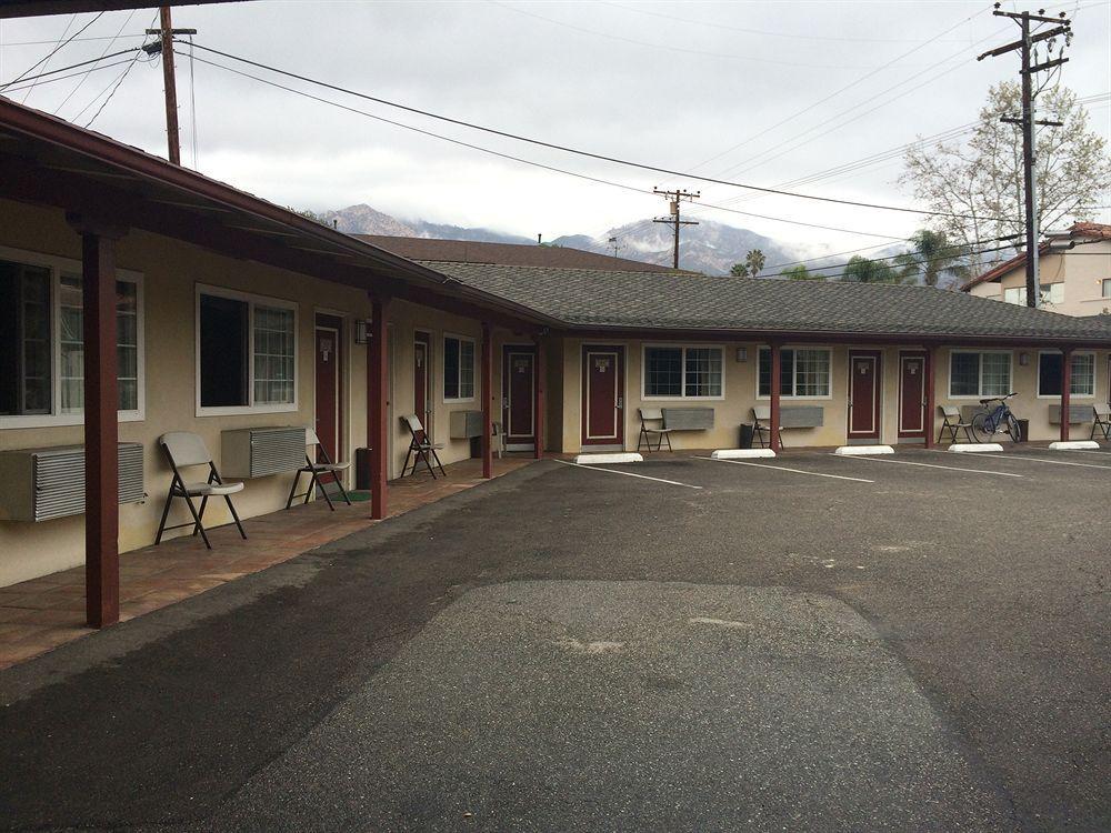 Town And Country Inn Santa Barbara Buitenkant foto